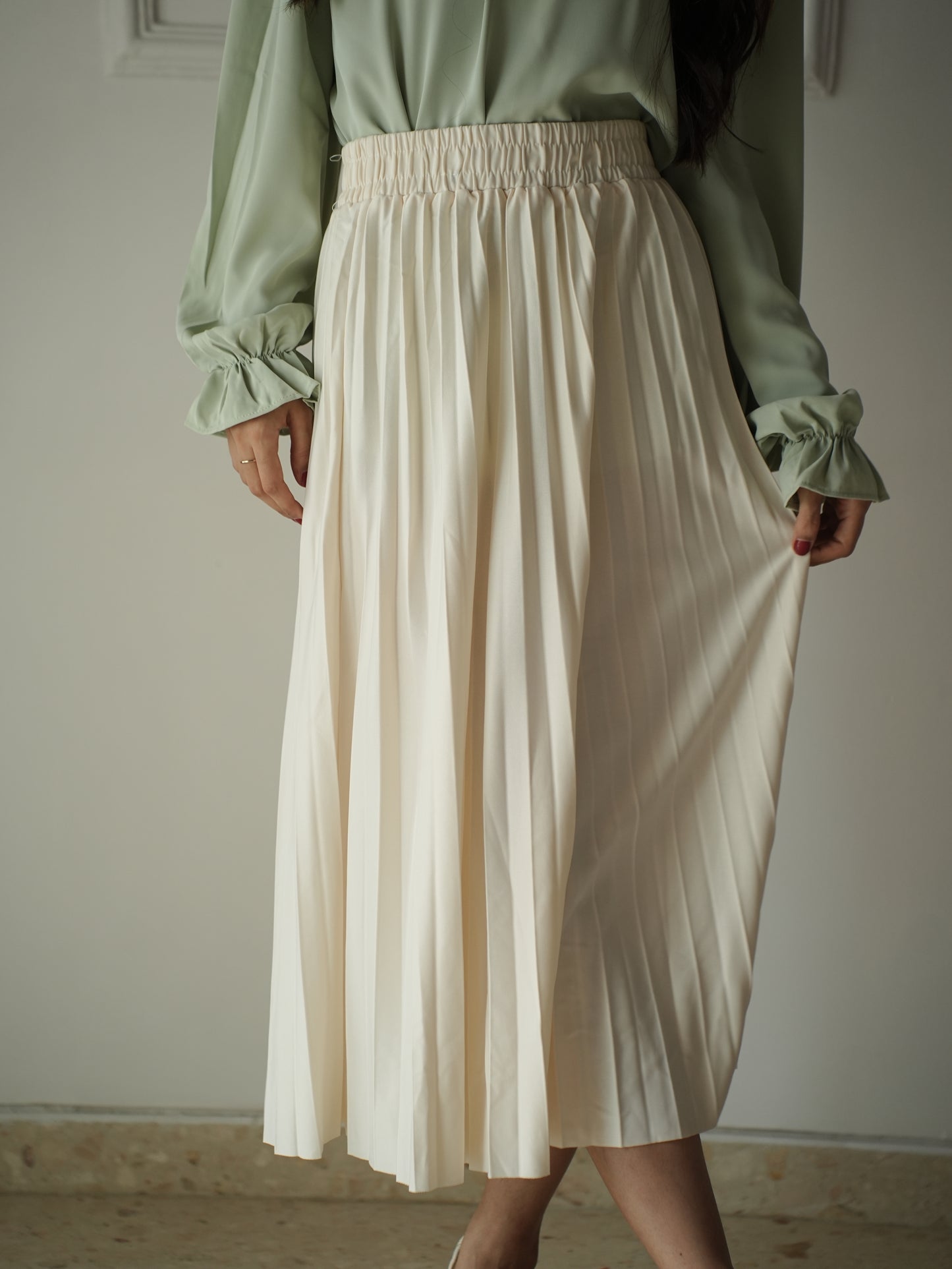 Cream Pleated Skirt